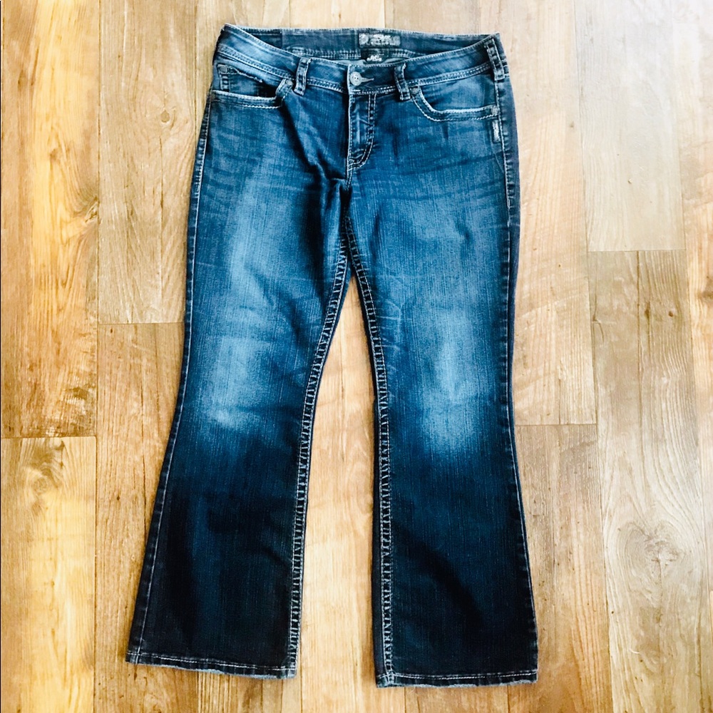 Silver Jeans size W33 /L30 (XL - 14)